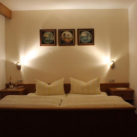Appartements Zerzer Ried im Oberinntal Δωμάτιο φωτογραφία
