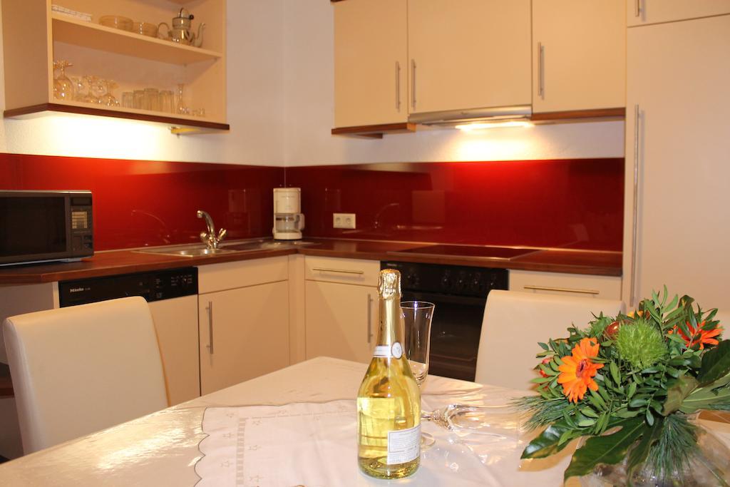 Appartements Zerzer Ried im Oberinntal Δωμάτιο φωτογραφία