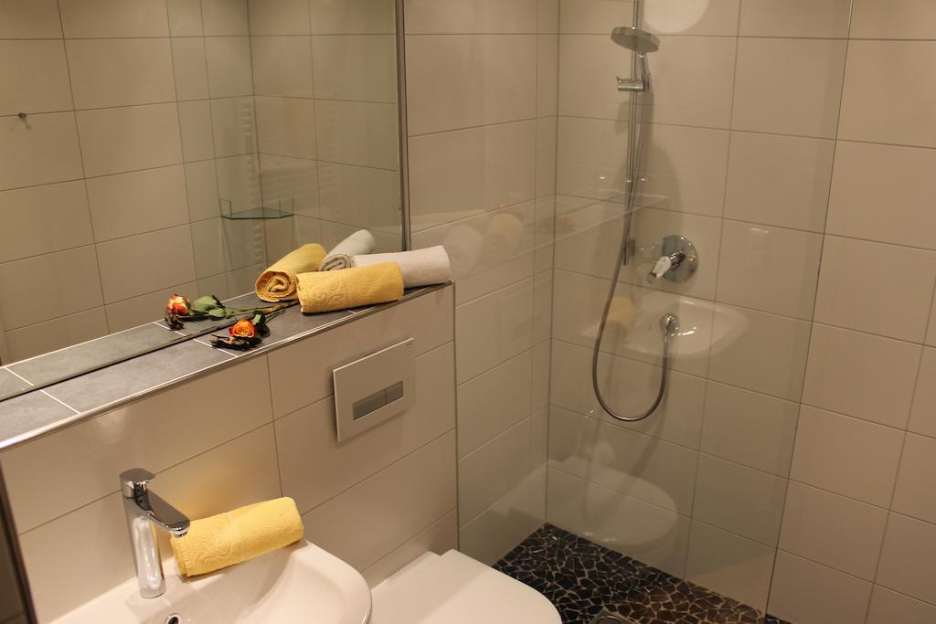 Appartements Zerzer Ried im Oberinntal Δωμάτιο φωτογραφία